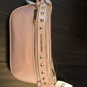 BRAND NEW Michael Kors fannypack